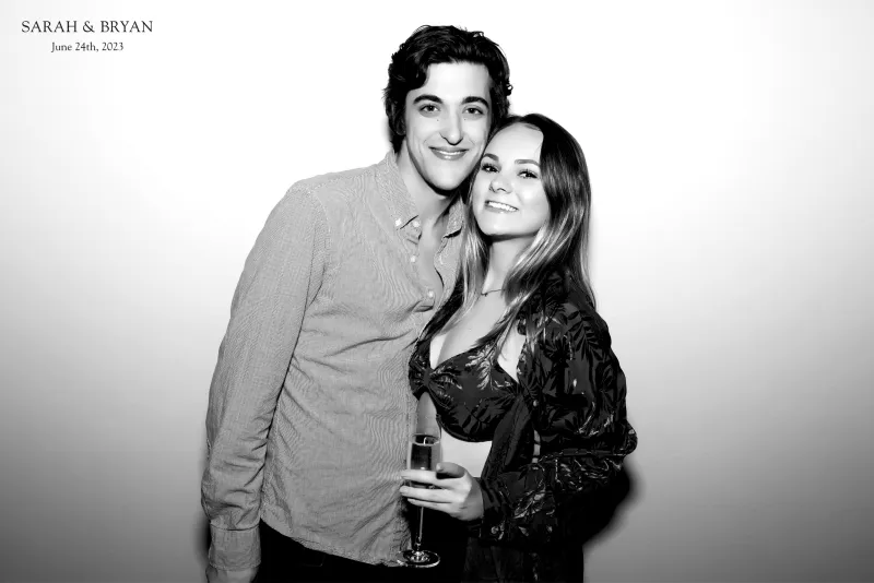 Nightclub couple using GLAM photo filter