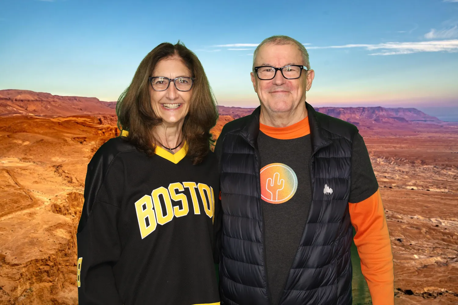 Couple on a Grand Canyon green screen background