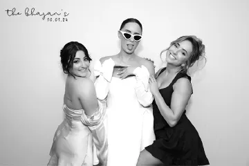 Mr & Mrs wedding booth rental logo