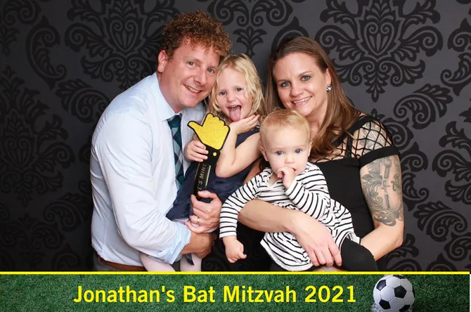 Single Pic photo booth print layout sample