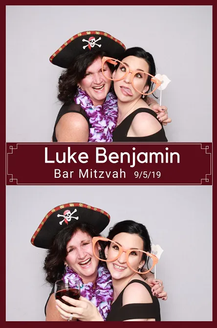 Vertical 2 photo booth print layout sample