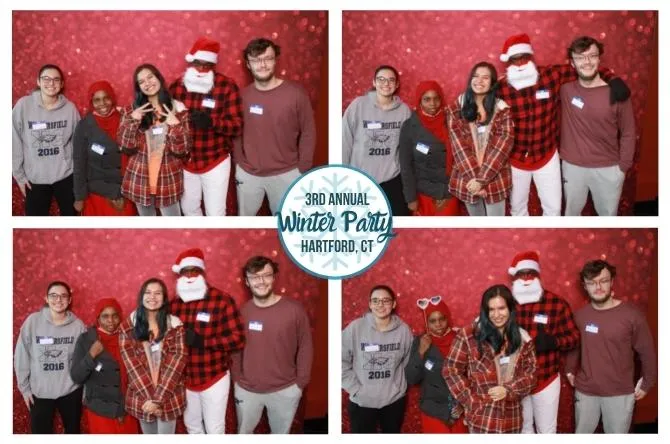 Grid 4 Center photo booth print layout sample