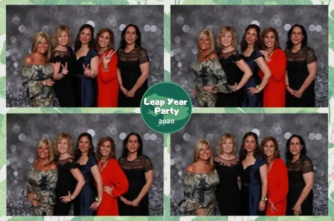 Grid 4 Center photo booth print layout sample