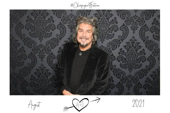 Single — Framed photo booth print layout sample