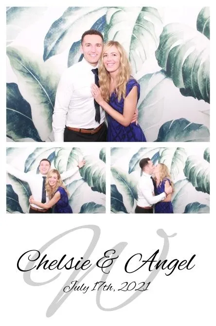 Vertical 3 photo booth print layout sample