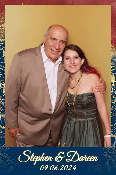 Single Vertical — Framed photo booth print layout sample